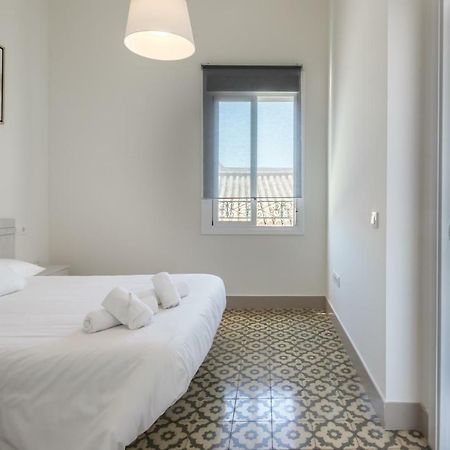 Aoa San Lorenzo Apartment Севиля Екстериор снимка